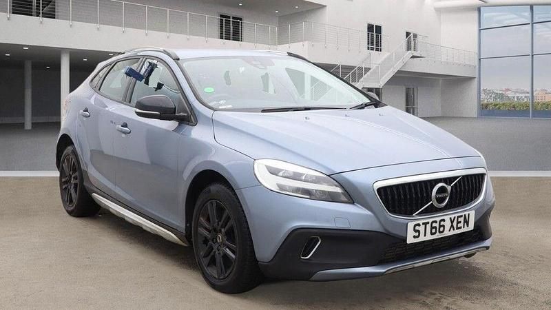 Used Volvo V40 Plus 2017 Blue Hatchback