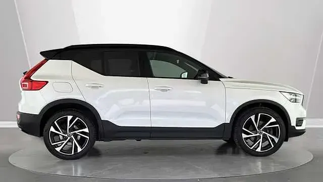 Used Volvo XC40 R-Design Pro 247 HP (181 kW) 2022 SUV