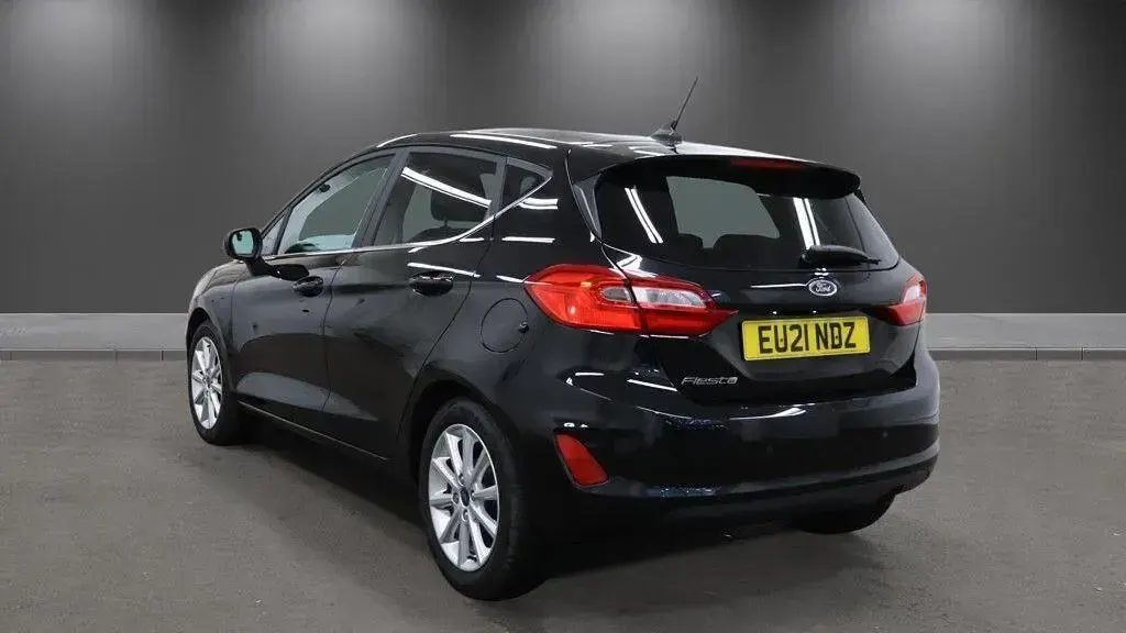 Second-hand Ford Fiesta Titanium 95 CP (69 kW) 2020 Negru Hatchback