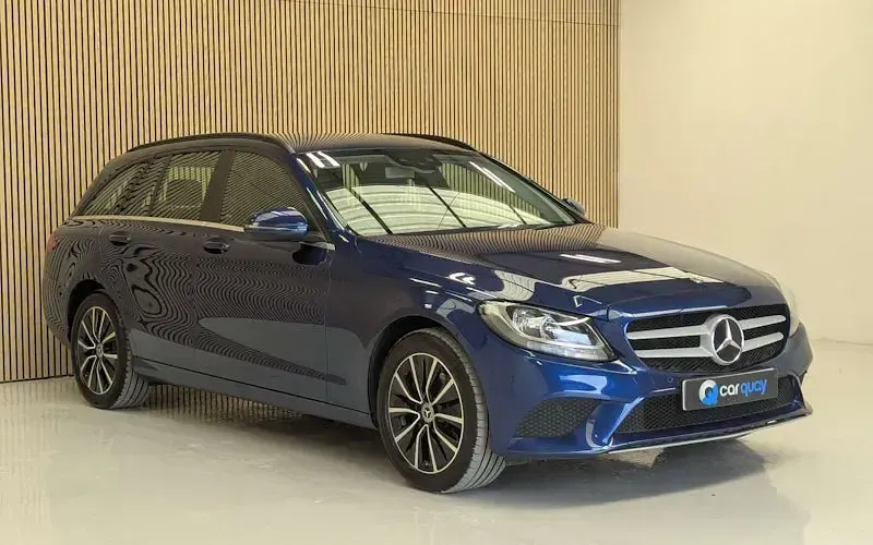 Used Mercedes C220 SE 194 HP (142 kW) 2018 Blue Estate