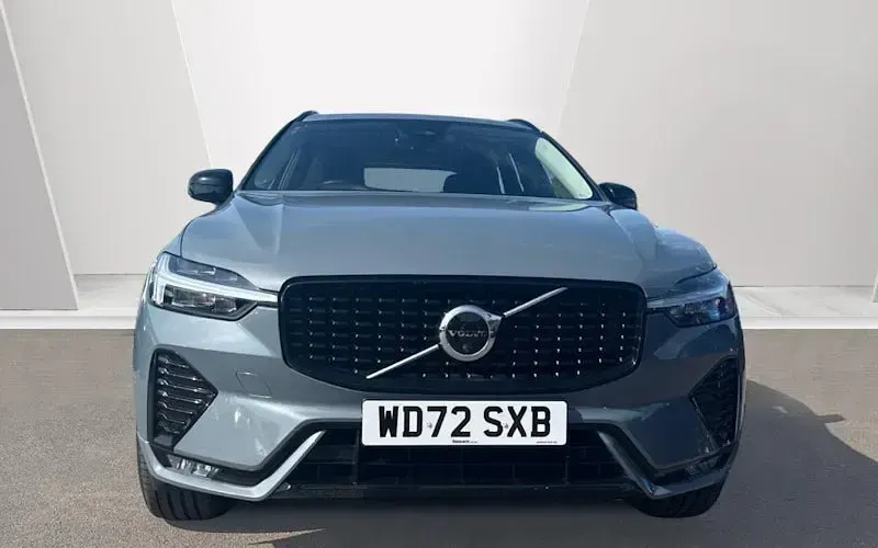 Used Volvo XC60 Plus 197 HP (144 kW) 2022 Grey SUV