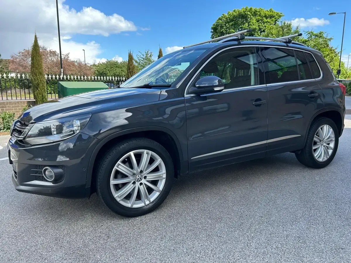 Usado VW Tiguan Edition 2016 Gris SUV
