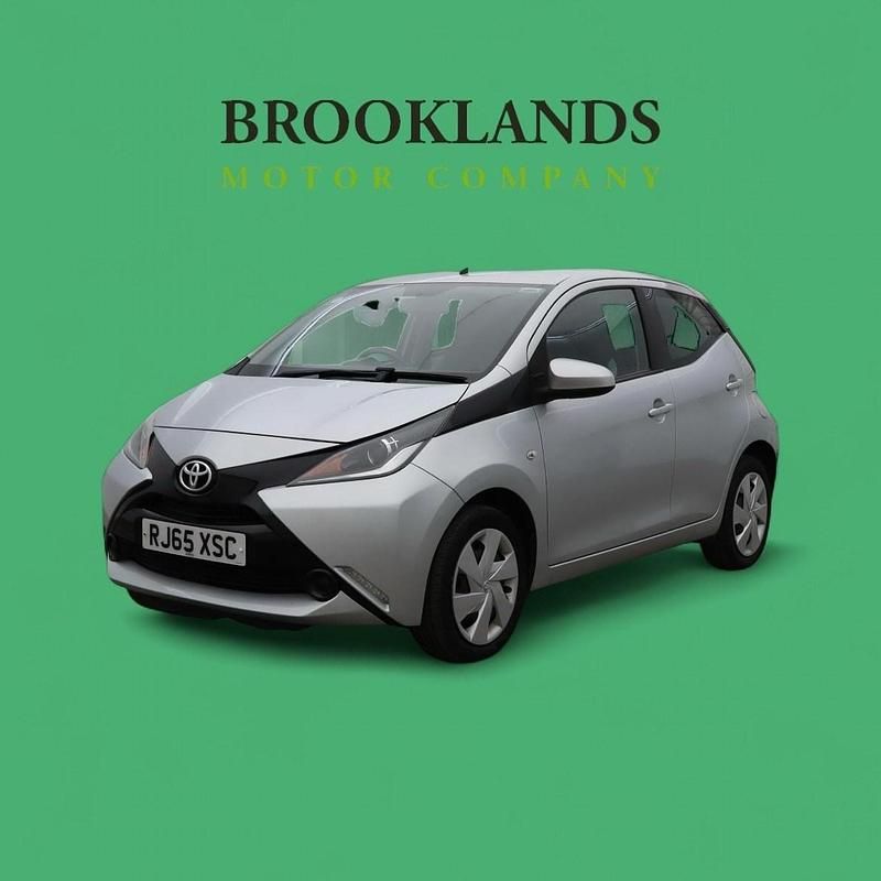 Silver Used 2015 Toyota Aygo X-play Hatchback | £6,495 (Fair price) - Image 1/3