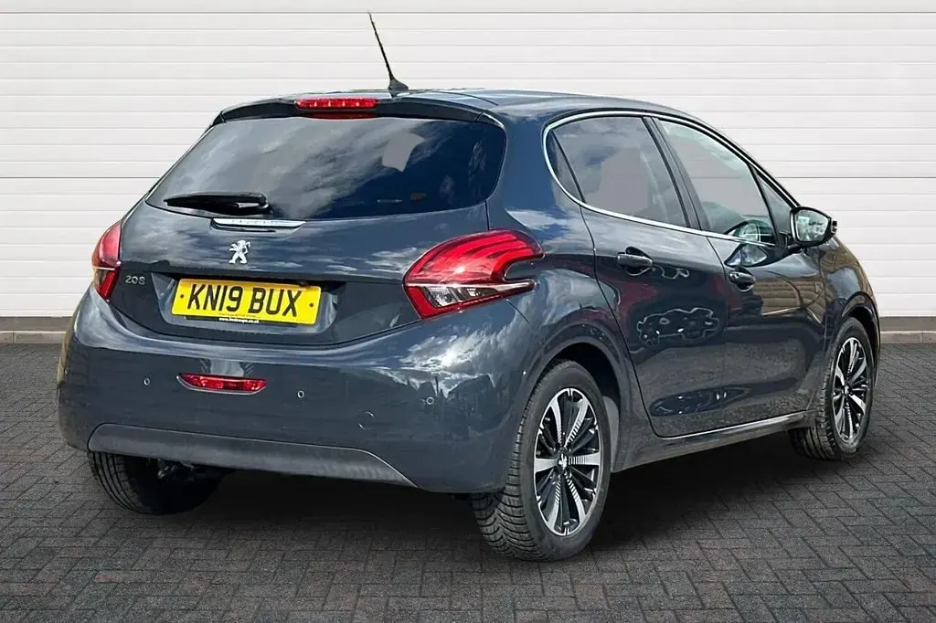 Used Peugeot 208 S 82 HP (60 kW) 2019 Grey Hatchback