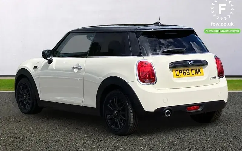 Used Mini Cooper Classic 136 HP (100 kW) 2021 Hatchback