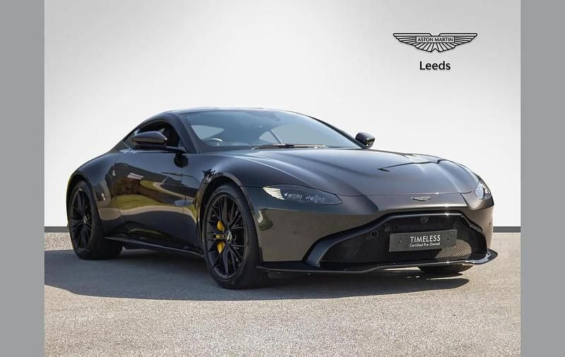 Used Aston Martin Vantage 502 HP (369 kW) 2021 Green Coupe