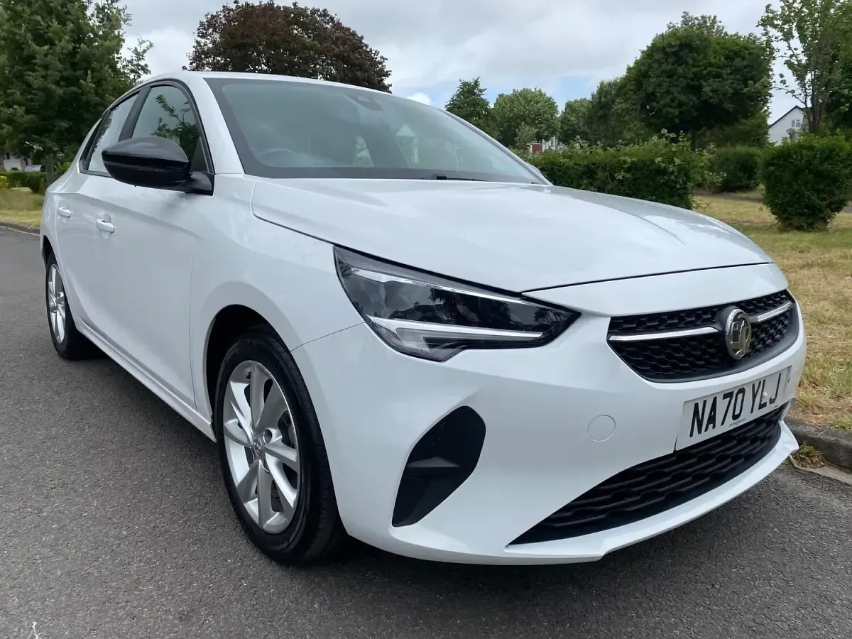 Used Vauxhall Corsa 75 HP (55 kW) 2020 White Hatchback