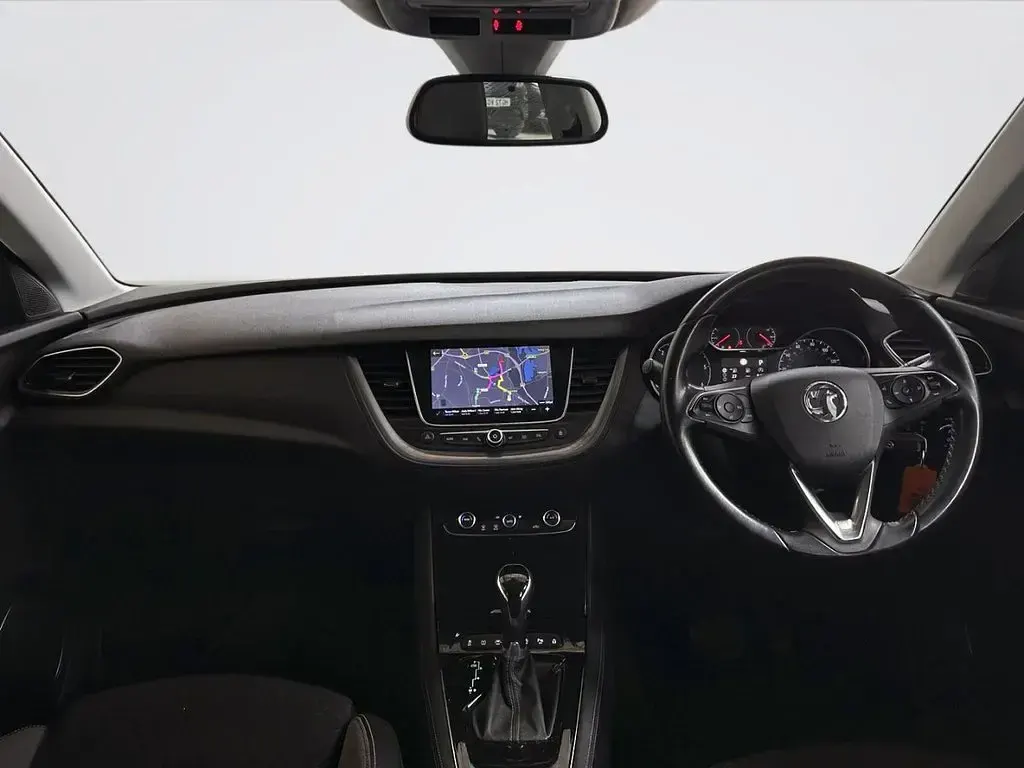 Used Vauxhall Grandland X Sport 130 HP (95 kW) 2018 Grey SUV