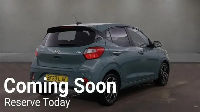 Used Hyundai i10 Premium 84 HP (61 kW) 2023 Green Hatchback