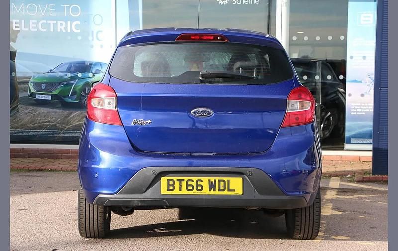 Used Ford Ka Plus Zetec 84 HP (61 kW) 2016 Blue Hatchback