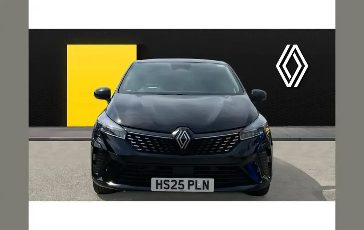 Used Renault Clio Techno 90 HP (66 kW) 2025 Black  Hatchback