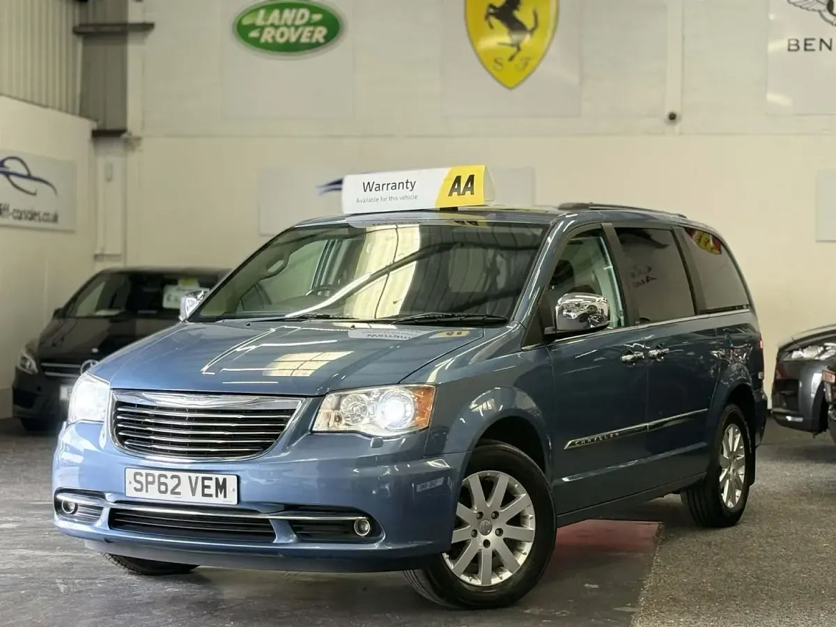 Used Chrysler Grand Voyager Limited 2012 Blue MPV