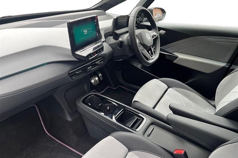 Used VW ID.3 Pro 150 kW (204 HP) 2024 Grenadilla black with black roof Hatchback