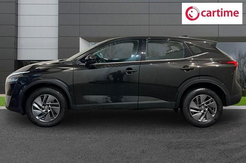 Used Nissan Qashqai Acenta Premium 2022 Black SUV