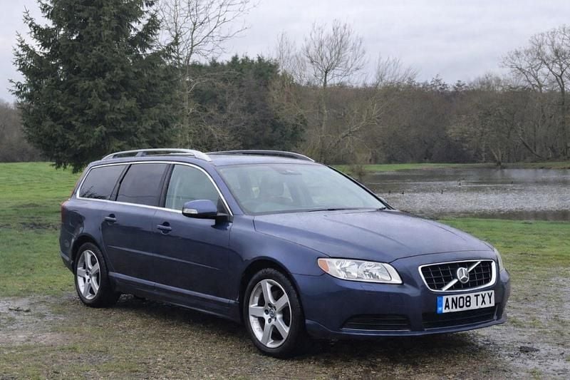 Usado Volvo V70 SE Lux 2008 Azul Carrinha
