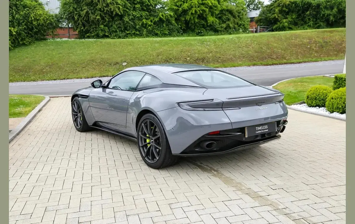 Used Aston Martin DB11 630 HP (463 kW) 2020 Grey Coupe