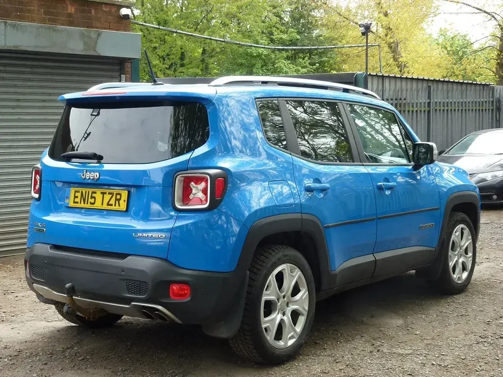 Begagnad Jeep Renegade Limited 140 HK (102 kW) 2015 Blå SUV