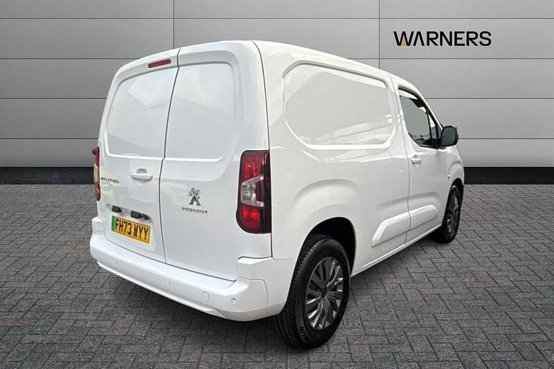 Used Peugeot E-Partner Premium 98 kW (134 HP) 2024 White MPV