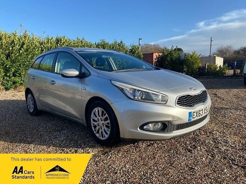 Used Kia Ceed Sportswagon 89 HP (65 kW) 2013 Silver Estate