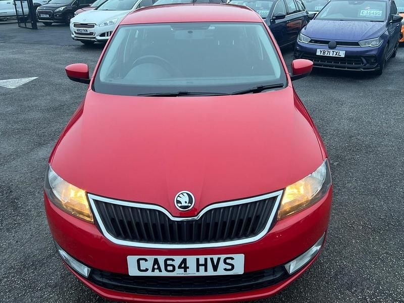 Used Skoda Rapid SE 2015 Red Hatchback