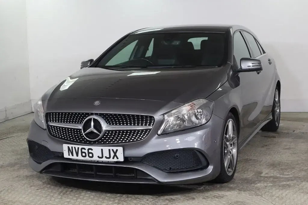 Used Mercedes A180 Executive 109 HP (80 kW) 2017 Grey Hatchback