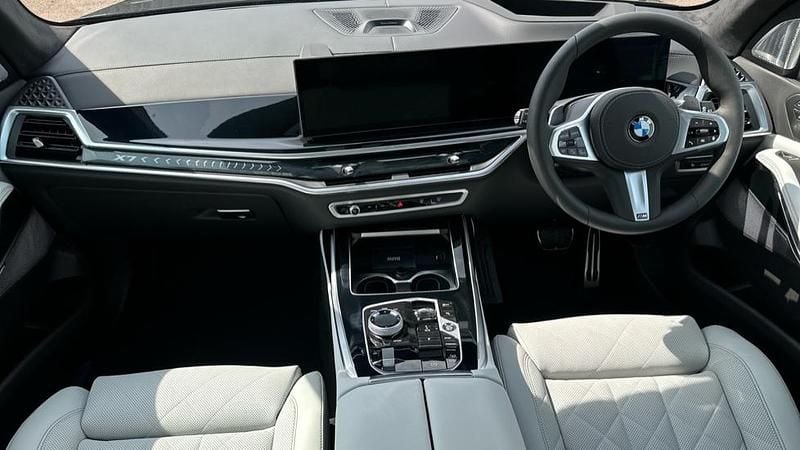 Used BMW X7 M Sport 347 HP (255 kW) 2025 Black SUV