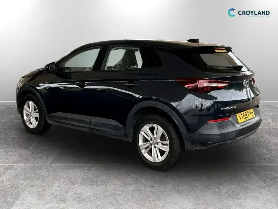 Used Vauxhall Grandland X S 130 HP (95 kW) 2018 Grey SUV