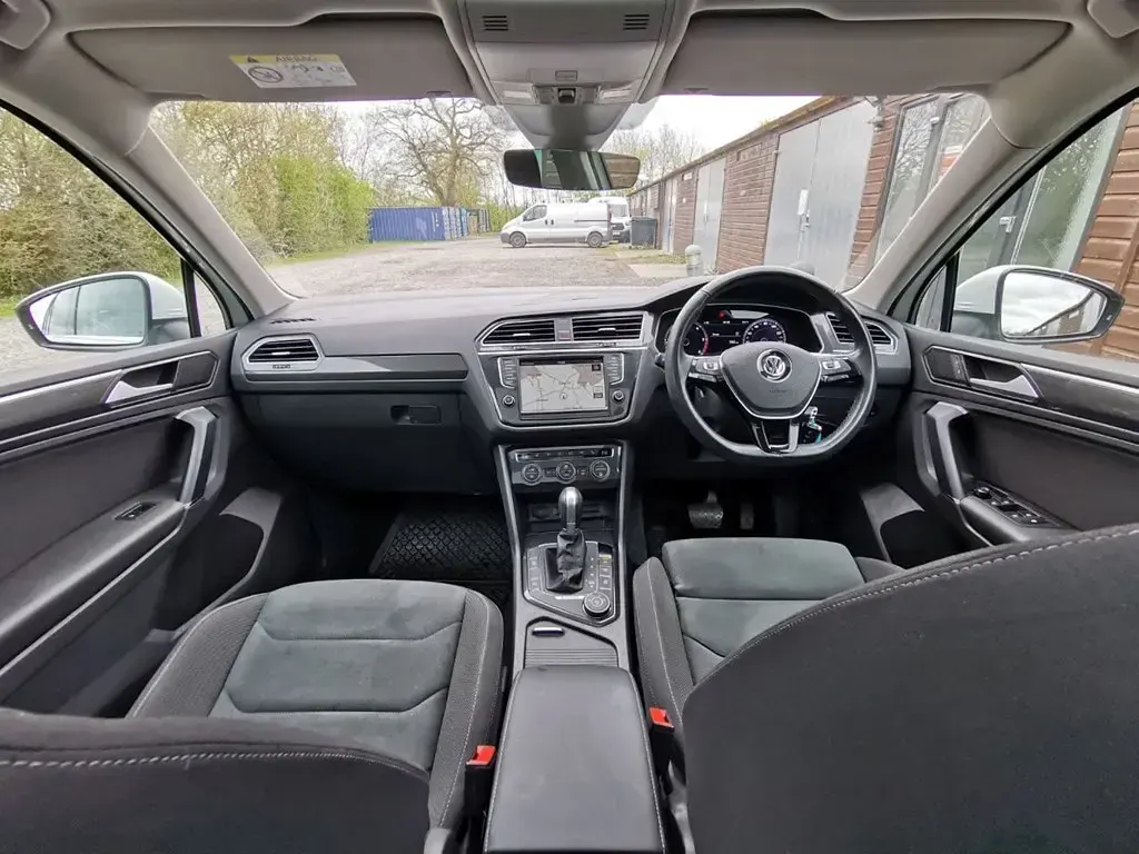 Usado VW Tiguan SEL 190 HP (139 kW) 2017 Branco SUV
