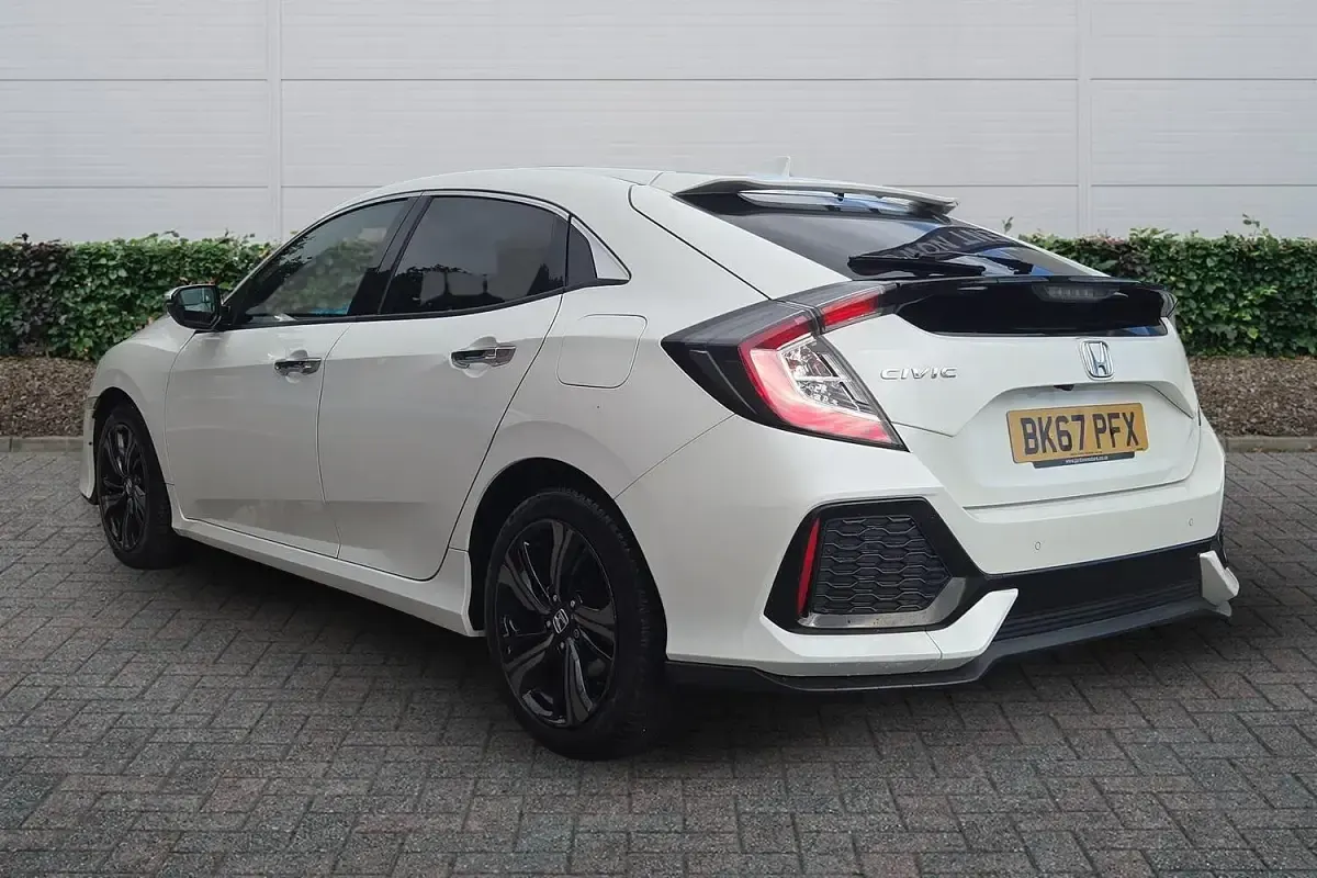 Used Honda Civic Prestige 2017 White Hatchback