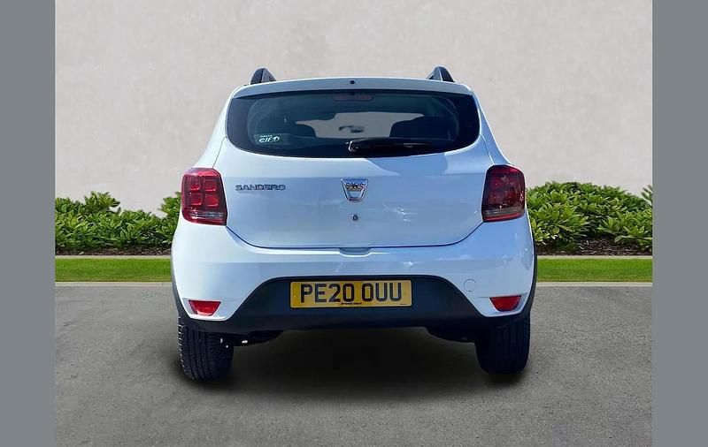 Used Dacia Sandero Essentiel 73 HP (53 kW) 2020 White Hatchback