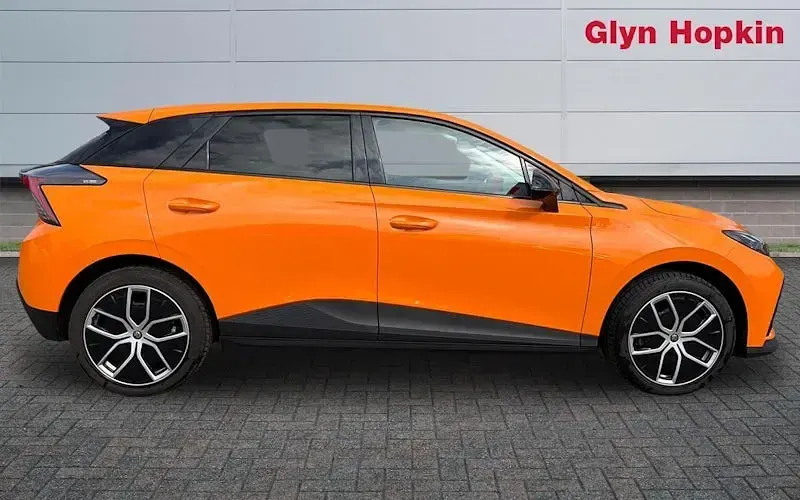 Ny MG MG4 EV Trophy 150 kW (204 HK) 2025 Halvkombi
