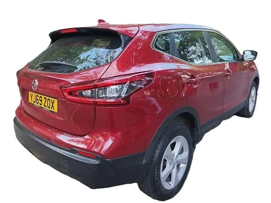 Gebraucht Nissan Qashqai Acenta Premium 160 PS (117 kW) 2020 Rot SUV