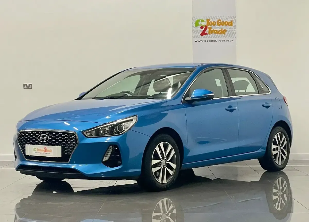 Used Hyundai i30 SE 120 HP (88 kW) 2017 Blue Hatchback