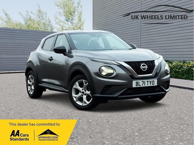 Used Nissan Juke N-Connecta 2022 Grey SUV