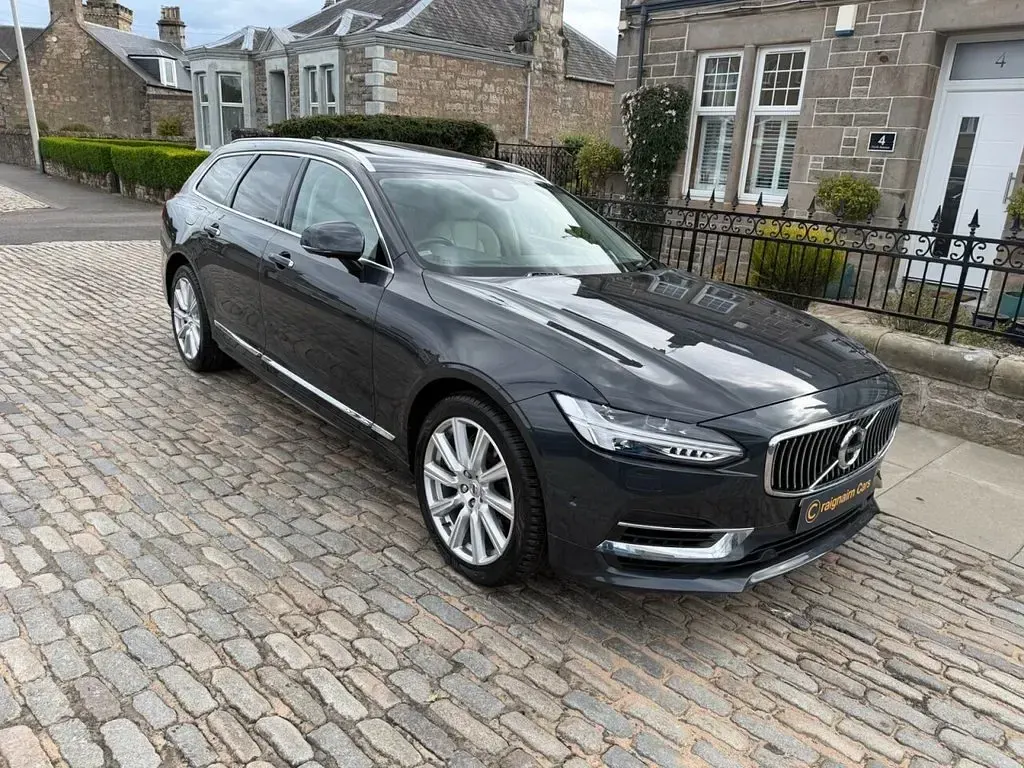 Used Volvo V90 Inscription 2018 Grey Estate