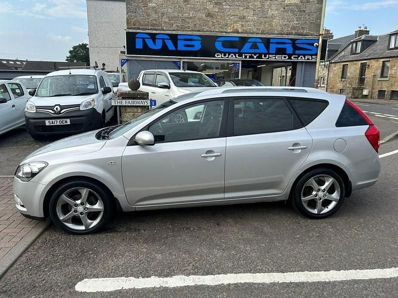 Silver Used 2012 Kia Ceed 3 Estate | £2,495 (Fair price) - Image 1/4