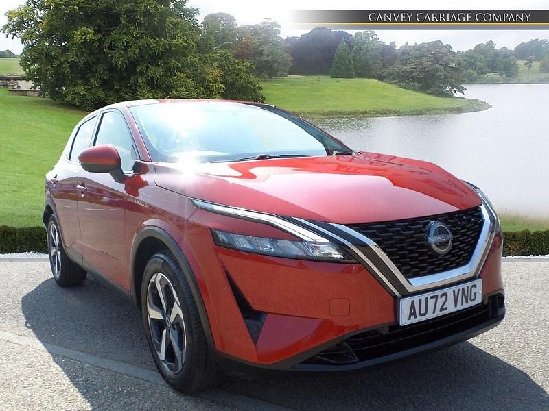 Red Used 2022 Nissan Qashqai N-Connecta SUV | £16,100 (Good price) - Image 1/4
