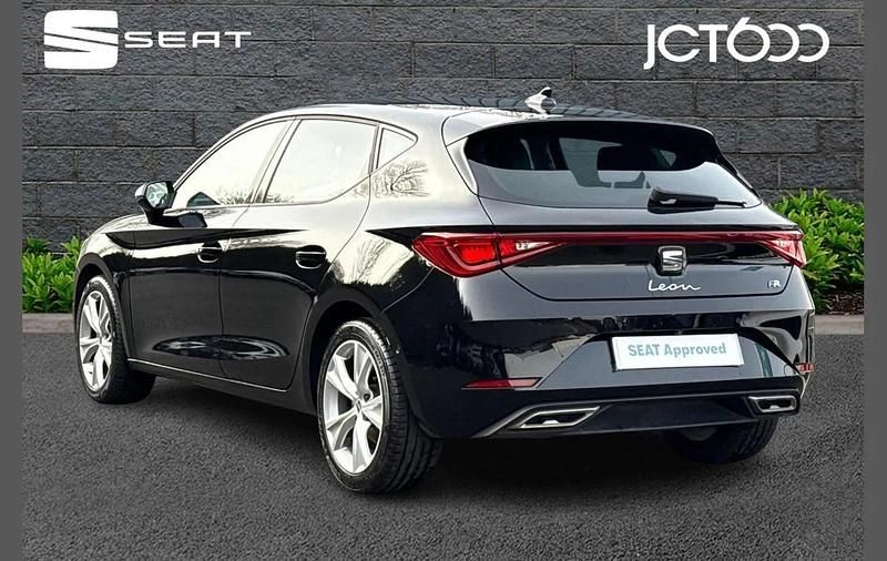 Used Seat Leon FR 147 HP (108 kW) 2024 Black Hatchback