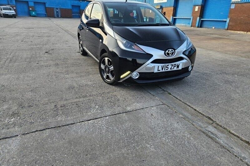 Black Used 2015 Toyota Aygo X-clusiv Hatchback | £6,795 (Fair price) - Image 1/1