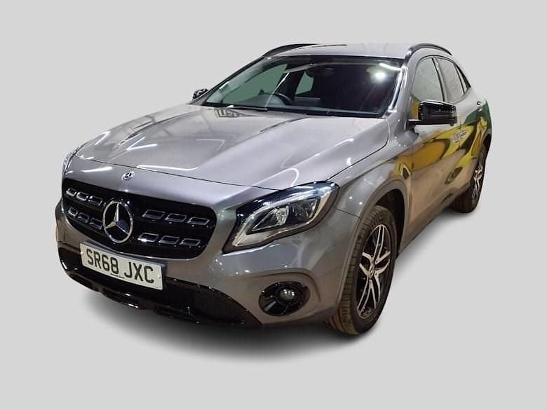 Used Mercedes GLA180 Urban 122 HP (89 kW) 2018 Grey SUV