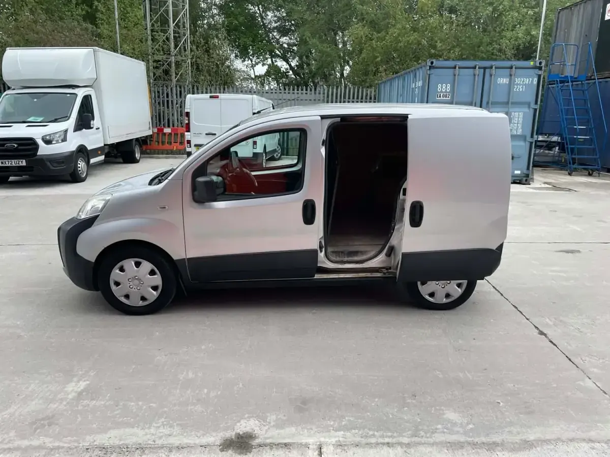 Używany Citroën Nemo Start 2013 Szary Minivan