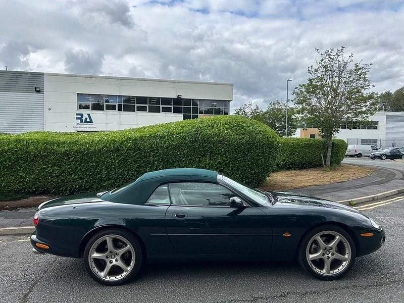 Used Jaguar XKR 370 HP (272 kW) 2001 Green Cabriolet