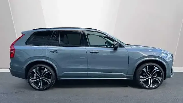 Używany Volvo XC90 Ultimate 247 KM (181 kW) 2023 Szary SUV