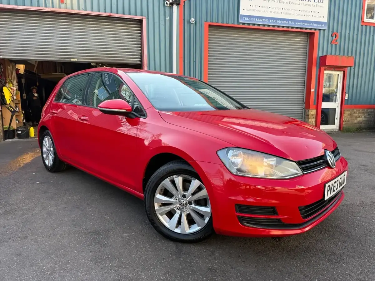 Used VW Golf VII SE 2013 Red Hatchback