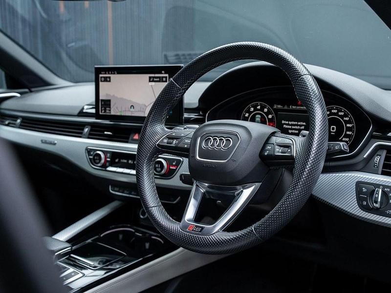 Used Audi RS4 Business 2022 Green Estate