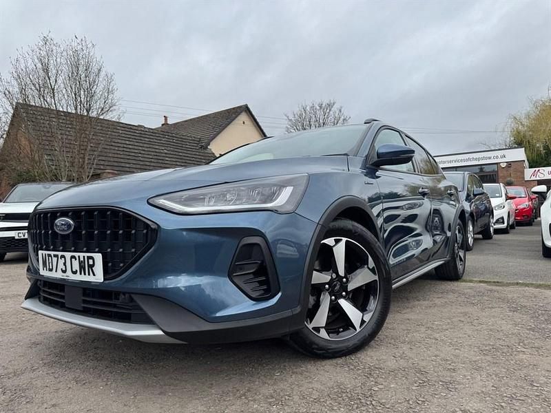 Used Ford Focus Active 155 HP (114 kW) 2023 Blue Hatchback