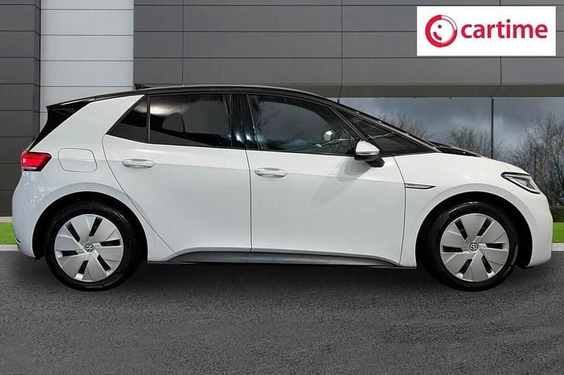 Used VW ID.3 Pro Performance 150 kW (204 HP) 2021 White Hatchback