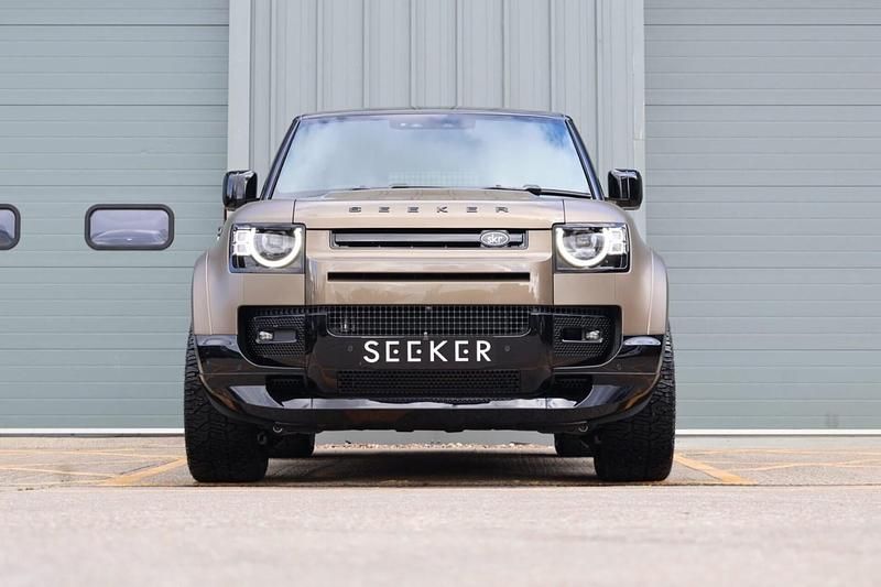 Used Land Rover Defender HSE Dynamic 350 HP (257 kW) 2025 Brown SUV