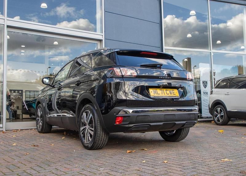 Used Peugeot 3008 Allure Premium 222 HP (163 kW) 2021 Black SUV