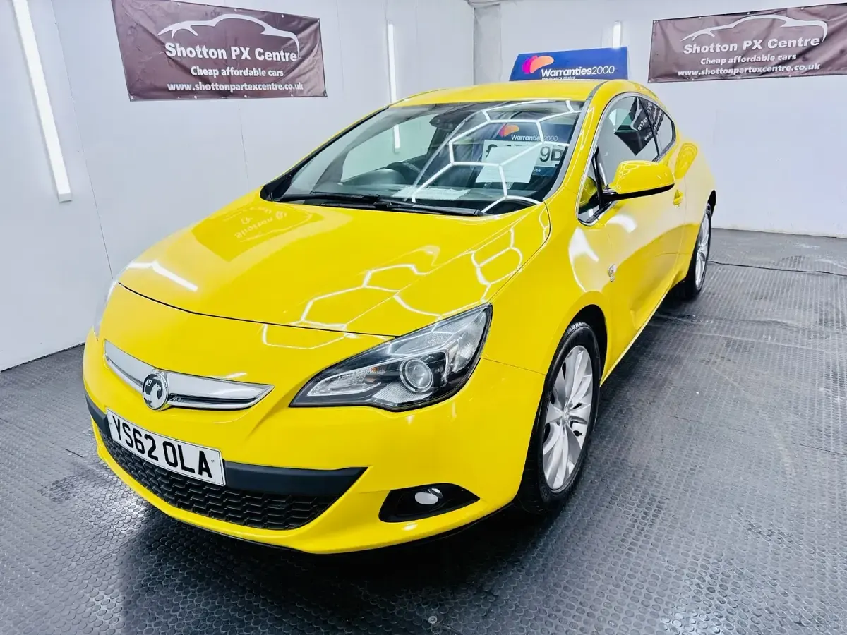 Used Vauxhall Astra GTC SRi 2012 Yellow Hatchback
